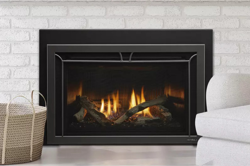 Gas fireplace insert